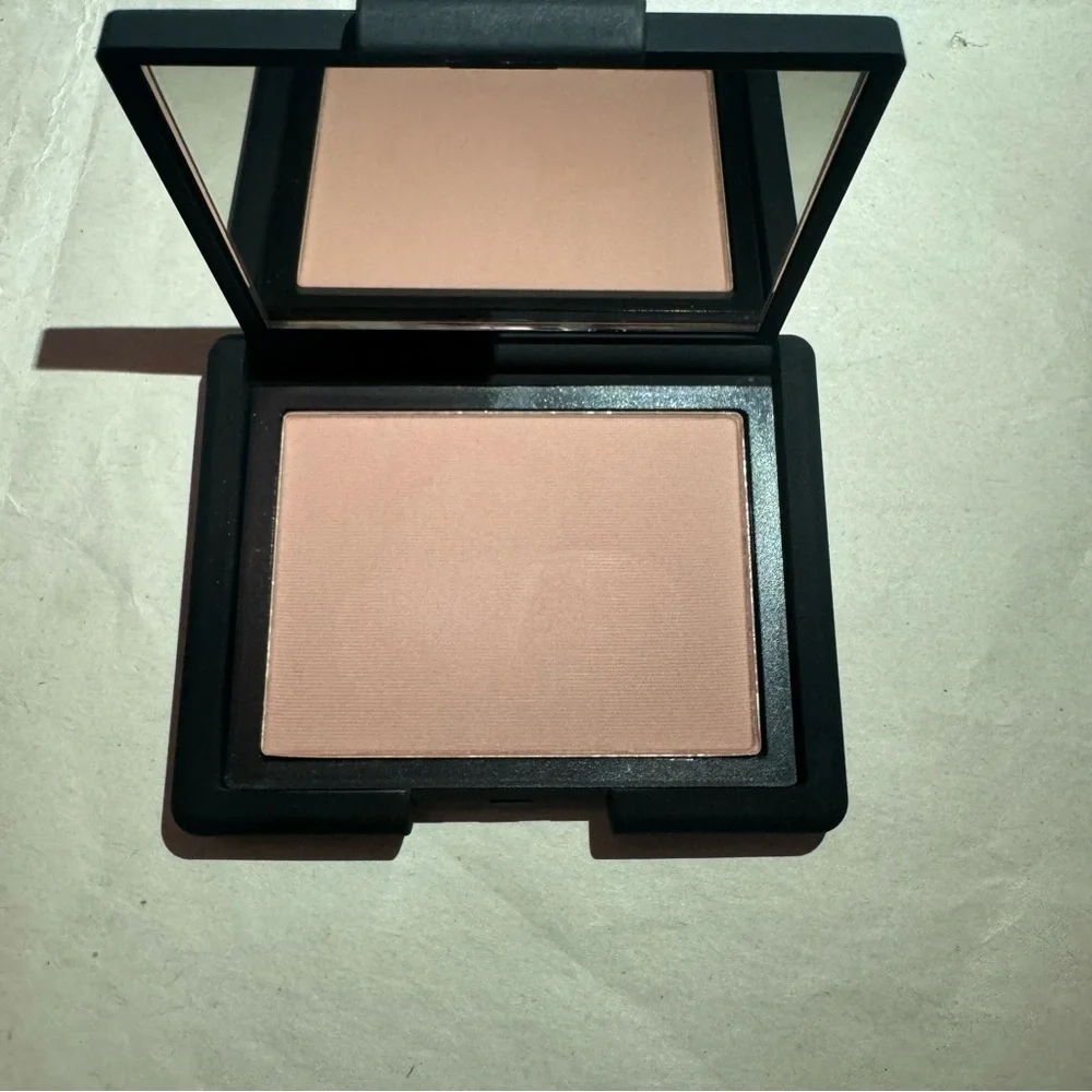 NARS blush - Picture 2 of 5